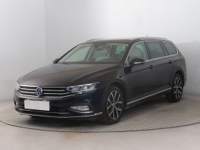 Volkswagen Passat - 2020