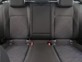 Volkswagen Golf - 2022