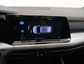 Volkswagen Golf - 2022