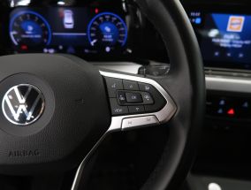 Volkswagen Golf - 2022