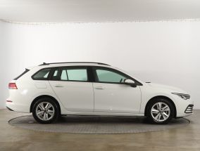 Volkswagen Golf - 2022