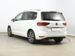 Volkswagen Touran - 2015