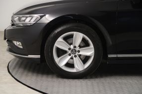 Volkswagen Passat - 2022