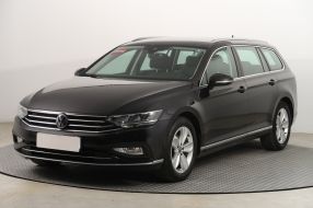 Volkswagen Passat - 2022