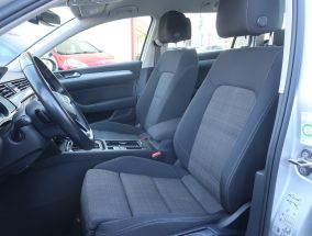 Volkswagen Passat - 2020