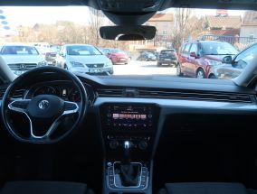 Volkswagen Passat - 2020