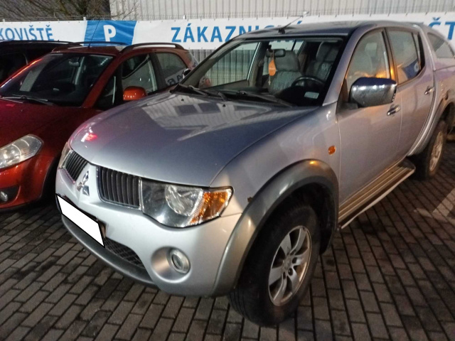 Mitsubishi L200 2006