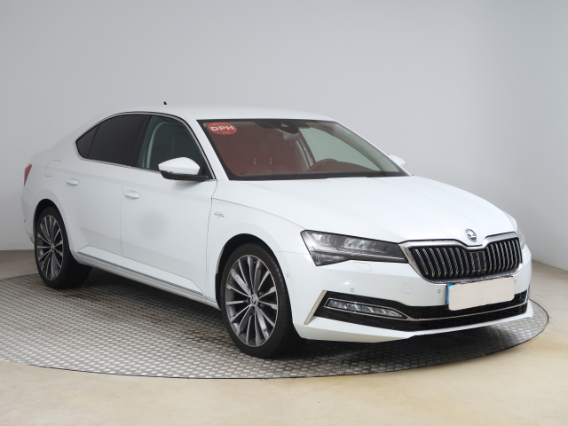 Škoda Superb 2021