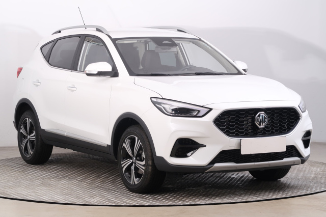 MG ZS SUV 2025