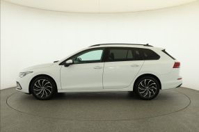 Volkswagen Golf - 2021