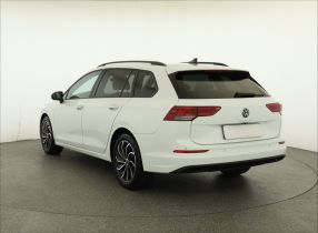 Volkswagen Golf - 2021