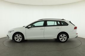 Volkswagen Golf - 2021