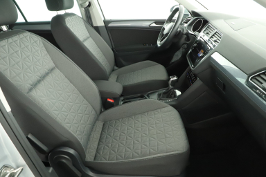 Volkswagen Tiguan - 2022