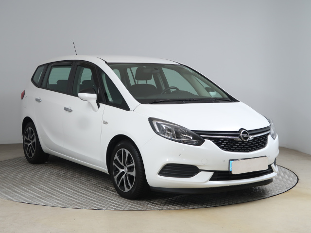 Opel Zafira 2019