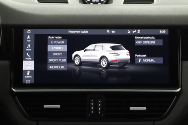 Porsche Cayenne - 2020