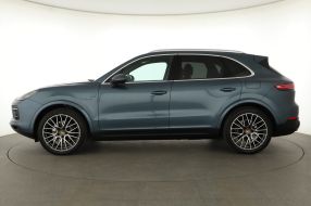 Porsche Cayenne - 2020