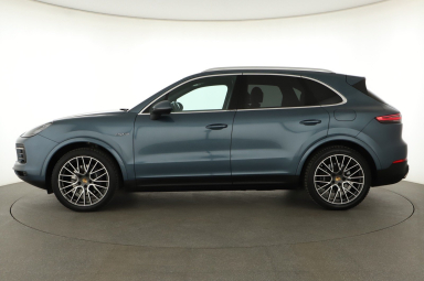 Porsche Cayenne - 2020