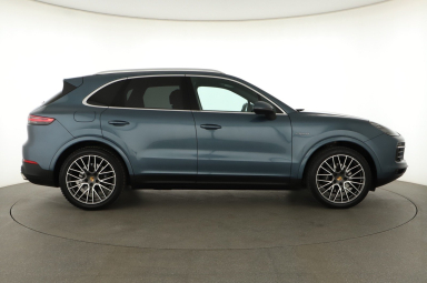 Porsche Cayenne - 2020