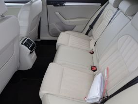 Škoda Superb - 2023