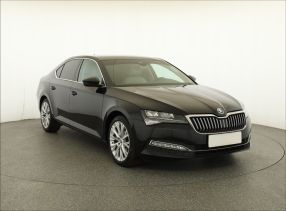 Škoda Superb - 2023