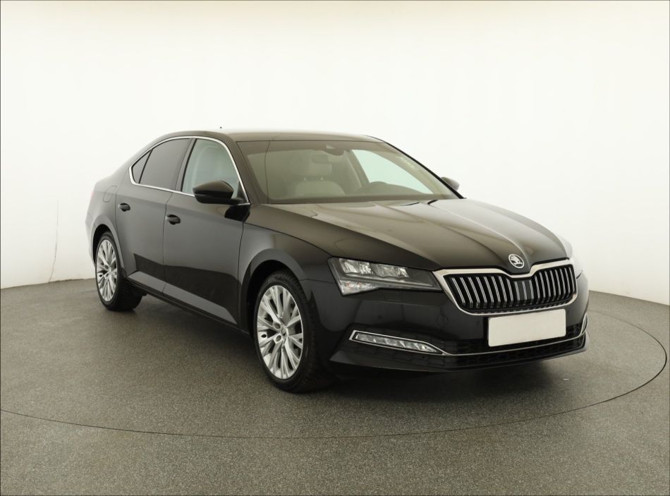 Skoda Superb - 2023