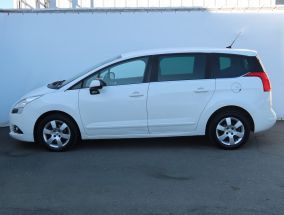 Peugeot 5008 - 2013