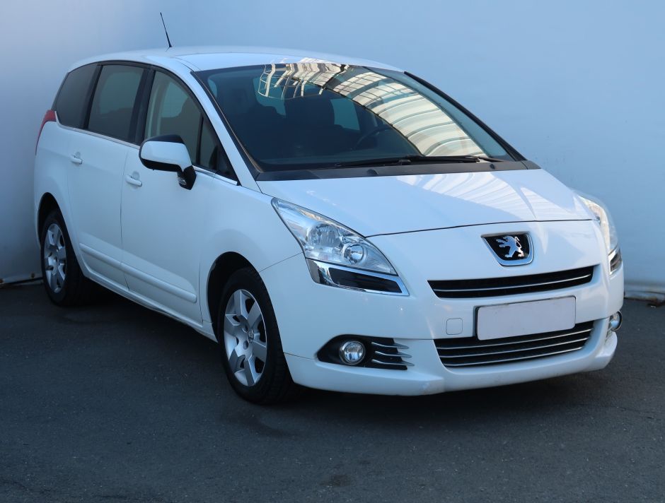 Peugeot 5008 - 2013