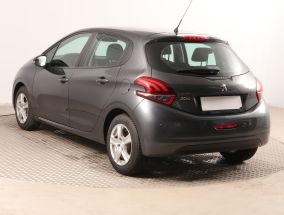 Peugeot 208 - 2015