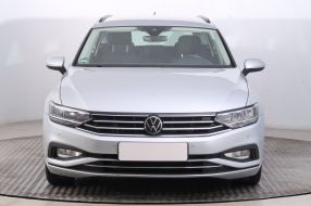 Volkswagen Passat - 2021