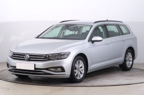 Volkswagen Passat - 2021