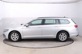 Volkswagen Passat - 2021