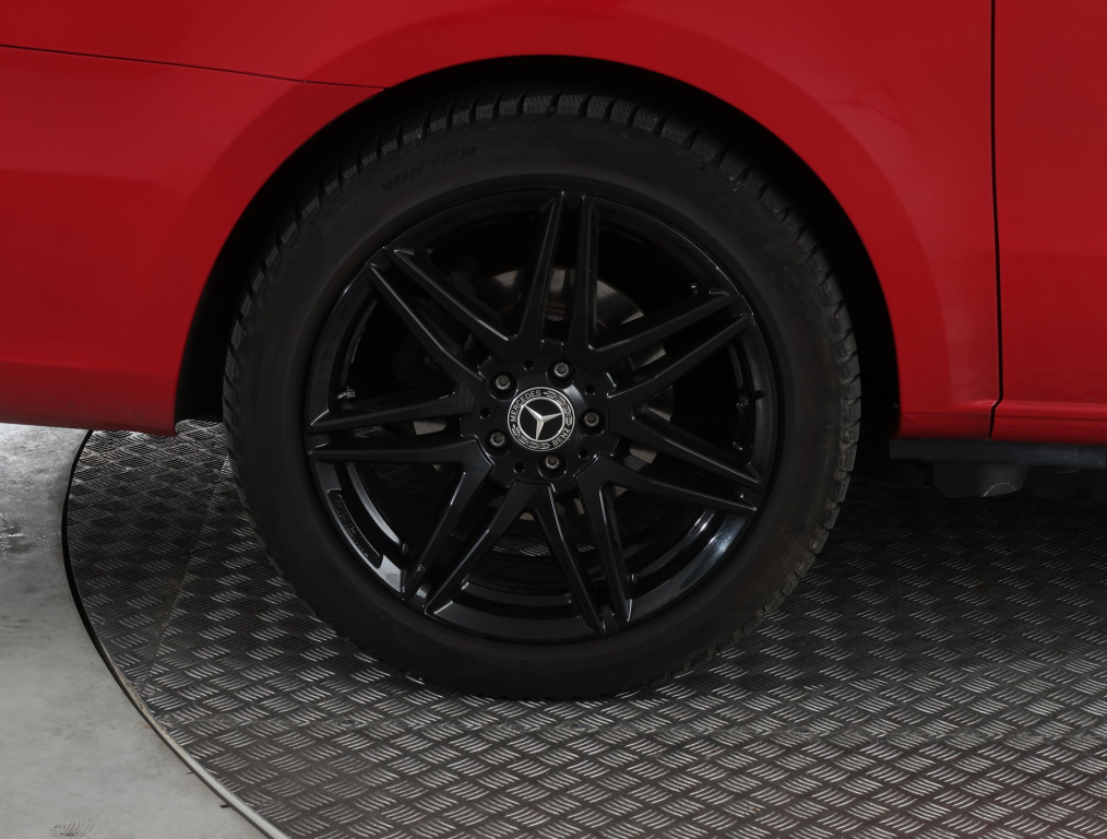 Mercedes-Benz V