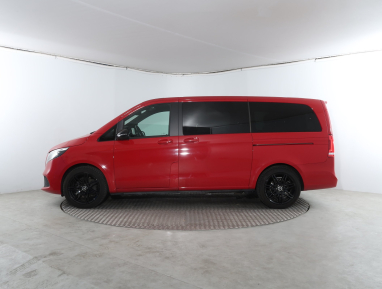 Mercedes-Benz V - 2021