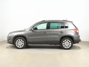 Volkswagen Tiguan - 2011