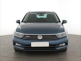 Volkswagen Passat - 2016