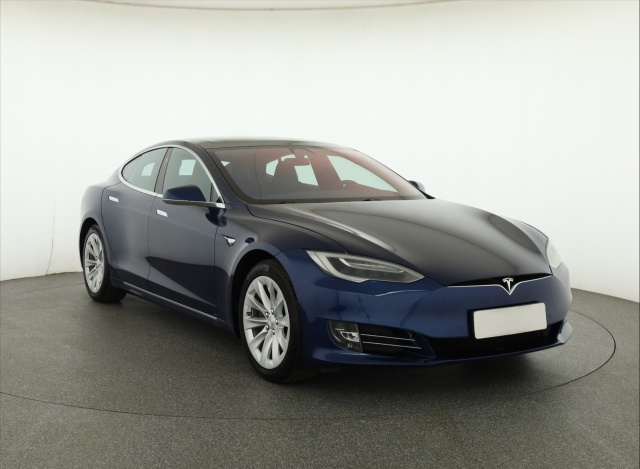 Tesla Model S 2018