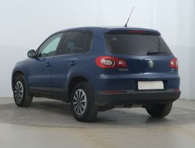 Volkswagen Tiguan - 2011