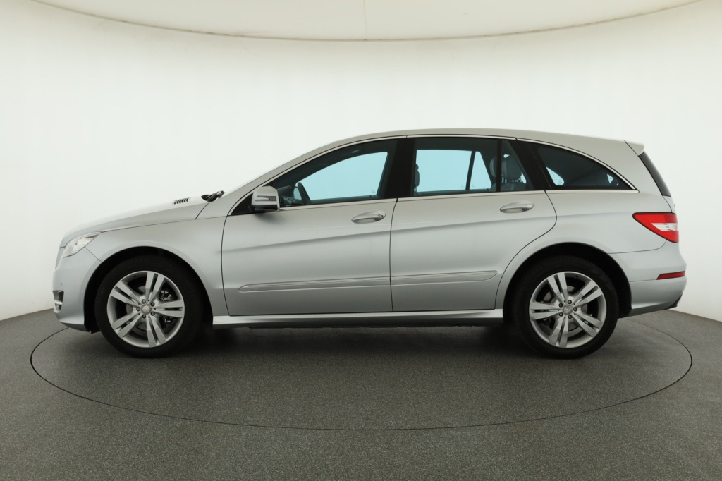 Mercedes-Benz R