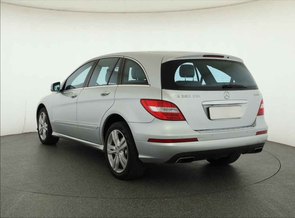Mercedes-Benz R
