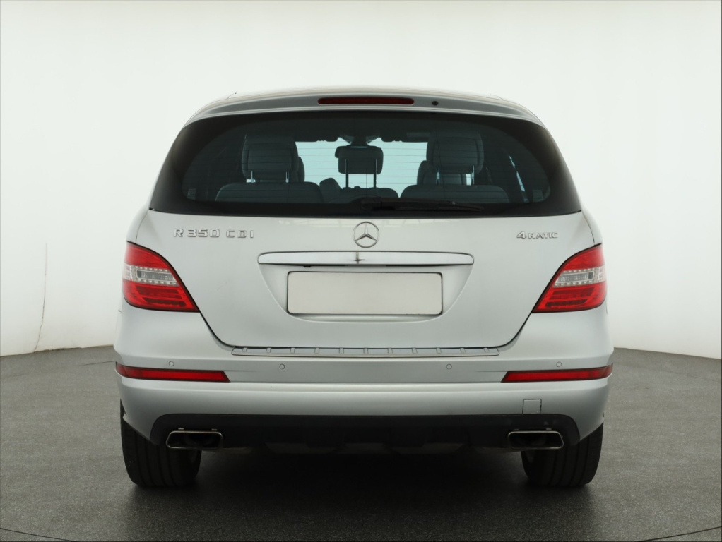 Mercedes-Benz R