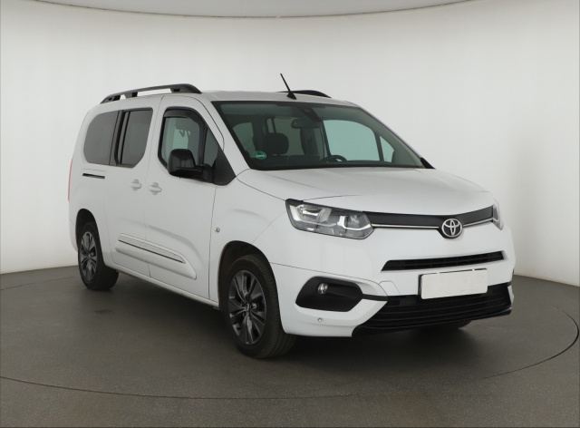 Toyota Proace City Verso 2023