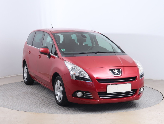 Peugeot 5008 2013