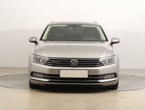 Volkswagen Passat - 2015