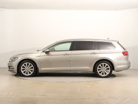 Volkswagen Passat - 2015