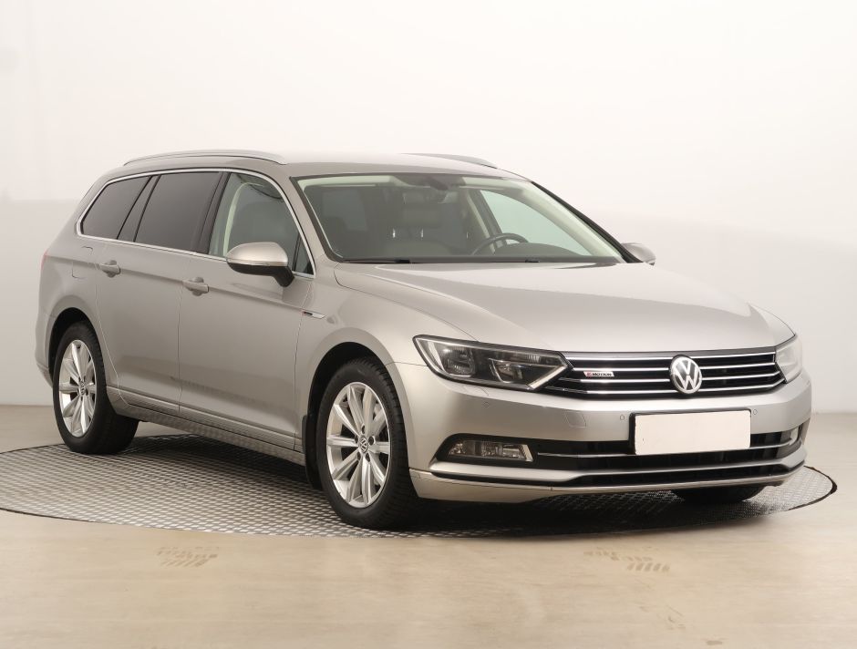 Volkswagen Passat - 2015