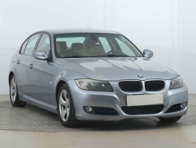 BMW 3 2011