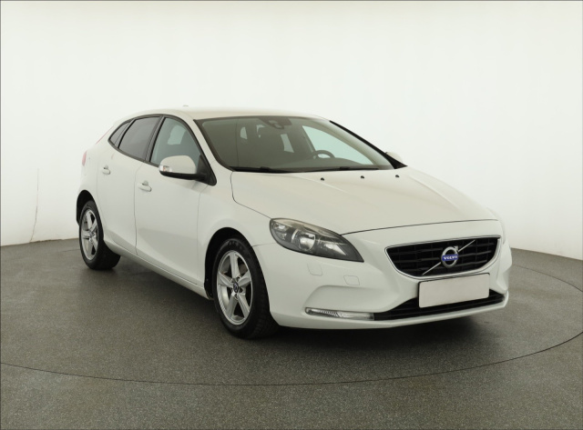 Volvo V40 2014