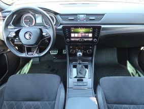 Škoda Superb - 2021