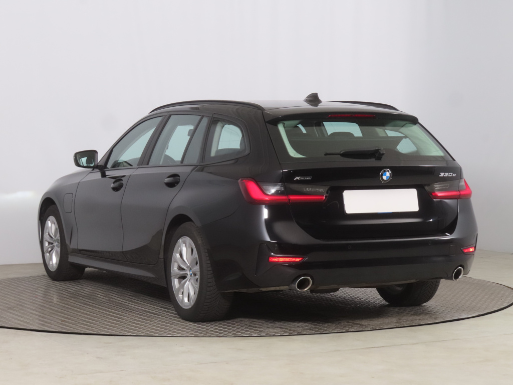 BMW 3