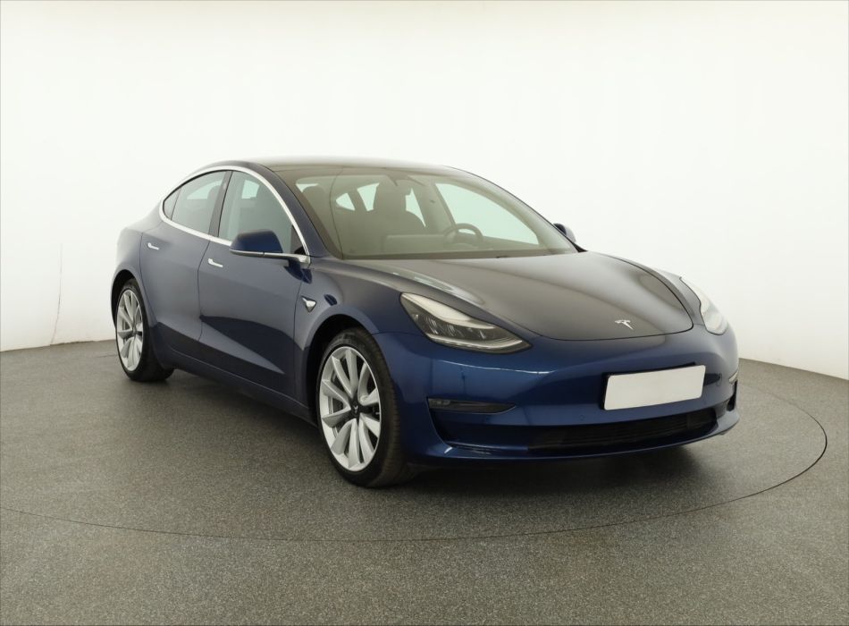 Tesla Model 3 - 2019